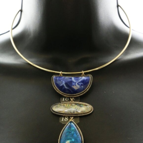 Erica Lyons Gold Collar Necklace - Picture 10 of 11